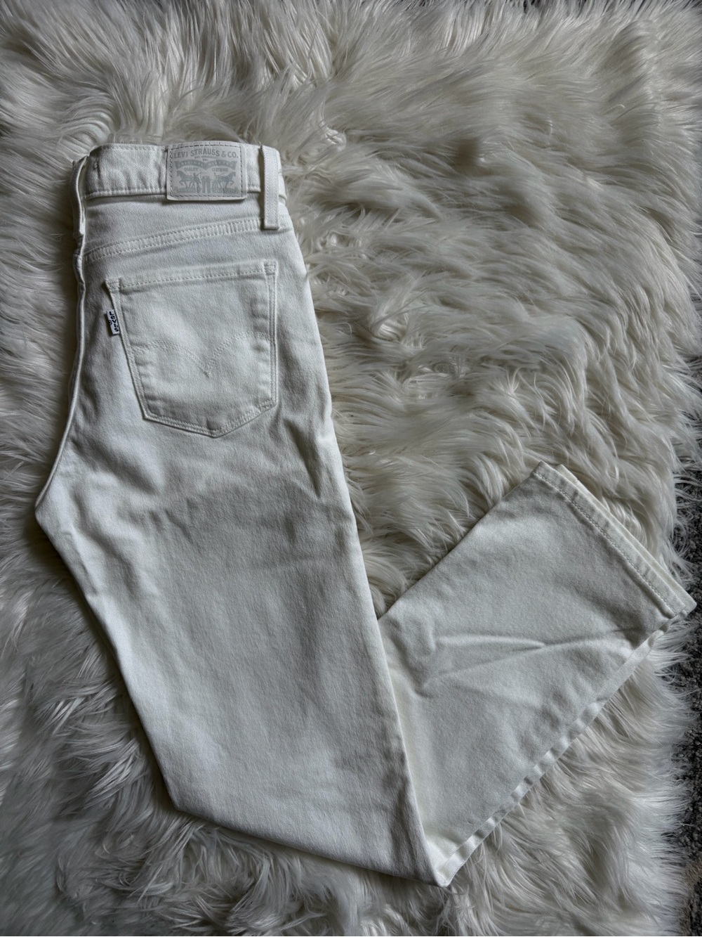 Levi’s 314 shaping straight jeans